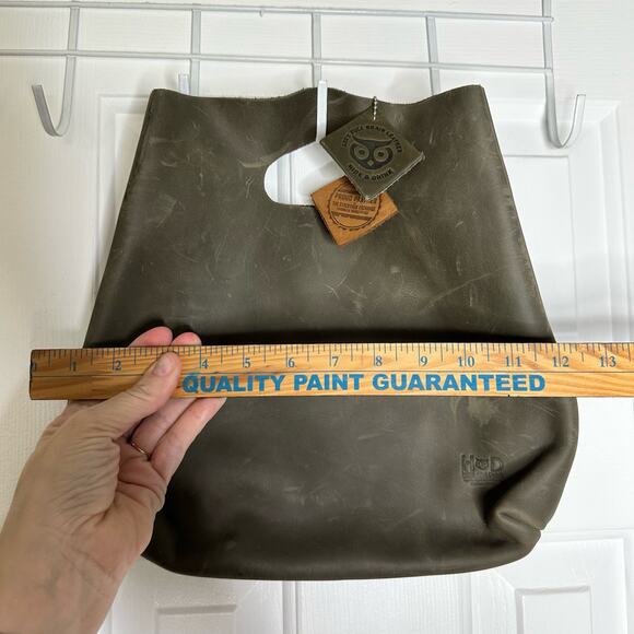 Hide and Drink Green Leather Handbag 12 Inch Minimalist Chic Stylish Fashion - Picture 4 of 9